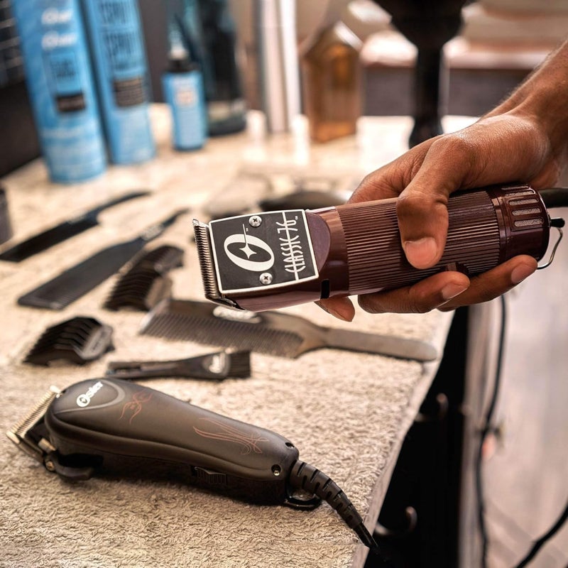 Oster Classic 76 Universal Motor Clipper - Professional Hair Cutting Tool - Image 2